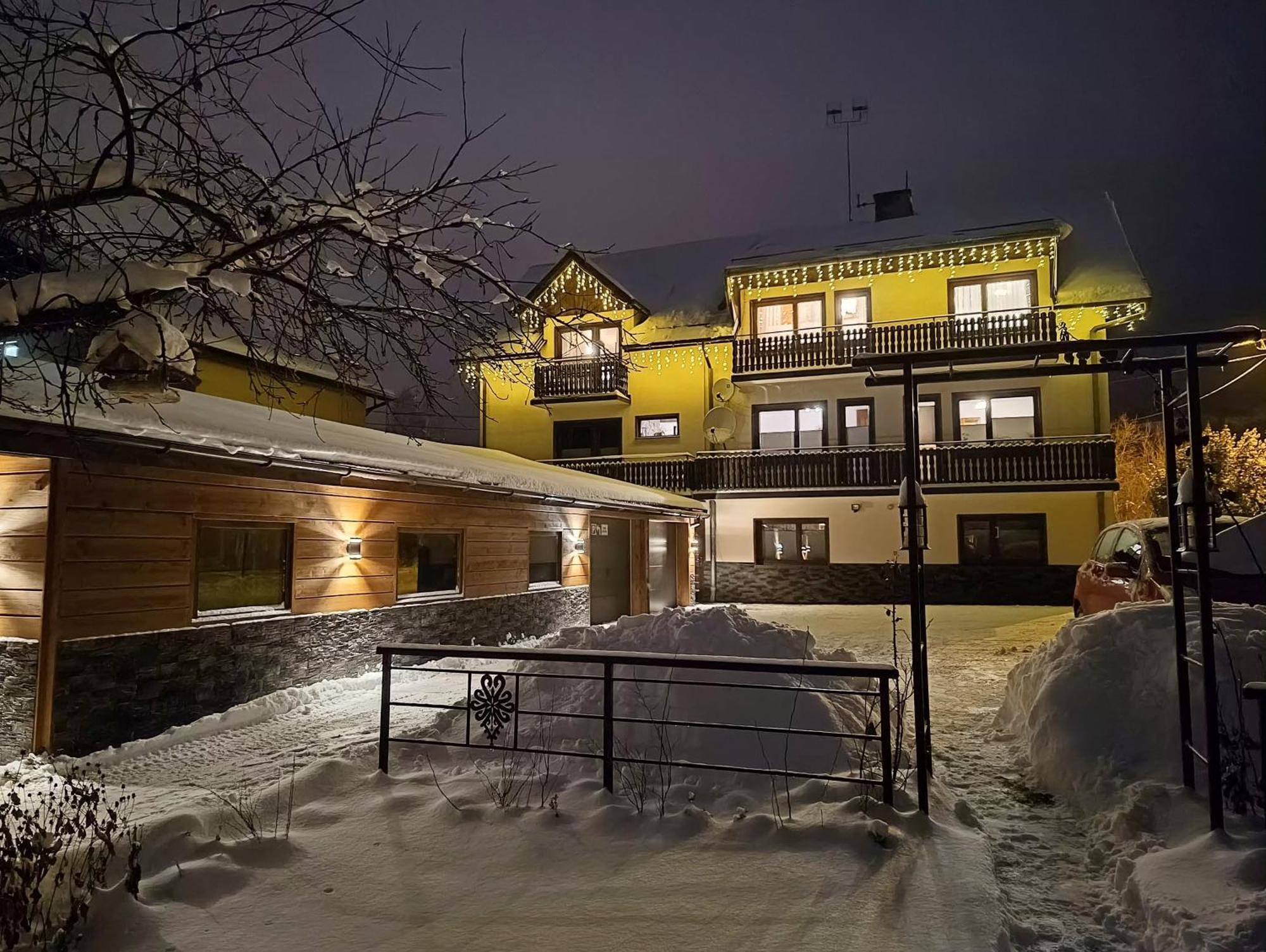 Pokoje I Apartamenty U Sabiny - Dostep Do Jacuzzi Tylko W Wybranych Opcjach Sprawdz Ponizej Szczegoly Rezerwacji Szczawnica Esterno foto